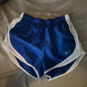 Nike Lined Athletic Shorts - size small